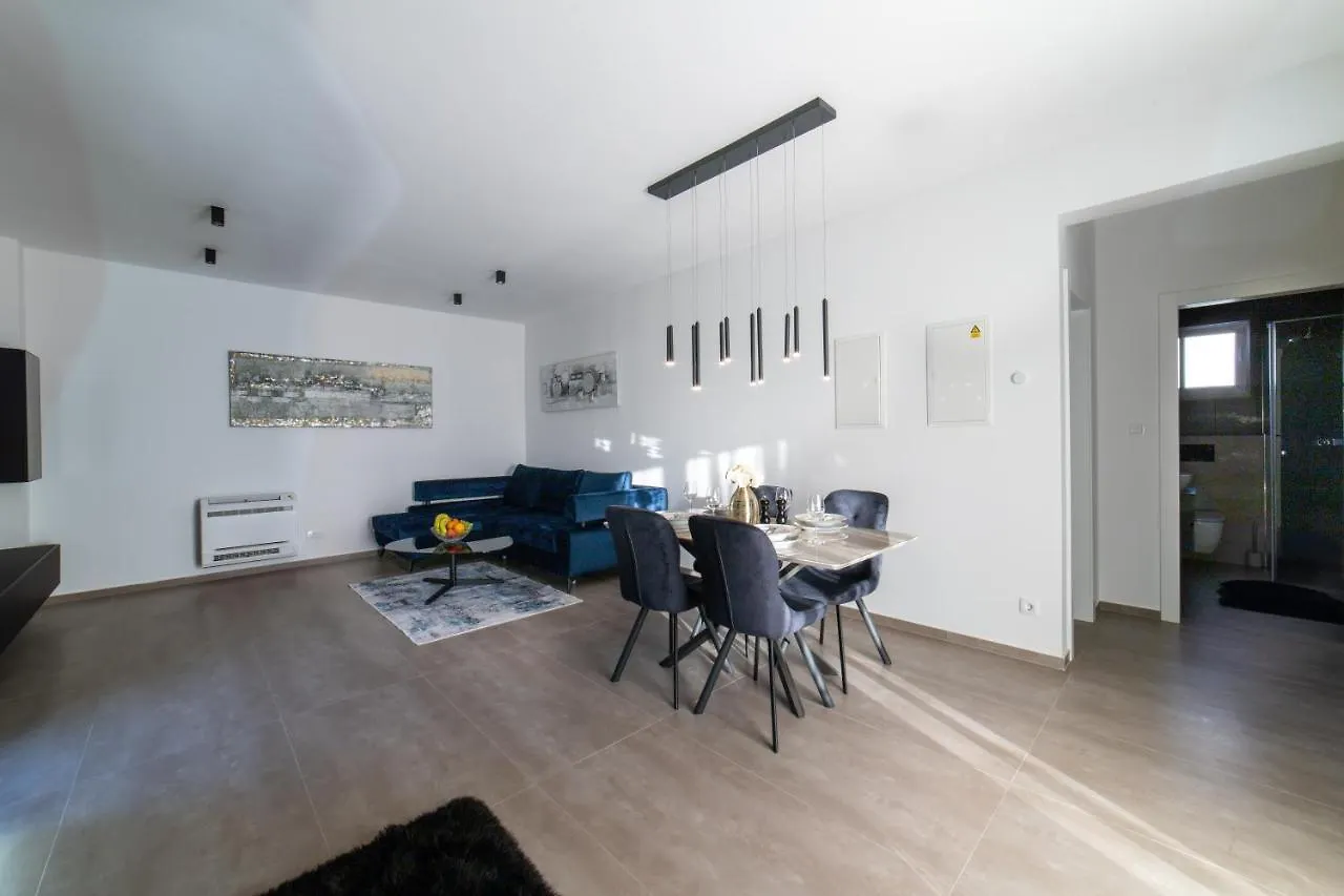 Luxury Apartment Vagabundo 1 Free Parking Trogir Croatia