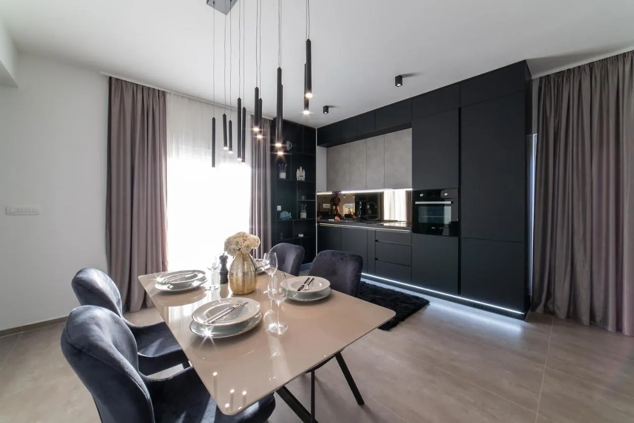 Luxury Apartment Vagabundo 1 Free Parking Trogir Croatia